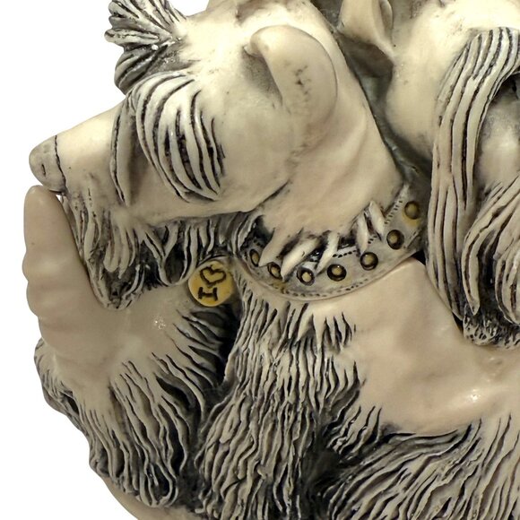 Harmony Kingdom Scotland Yard Dog Figurine Collectible Box Made in England 2001 - Picture 4 of 15